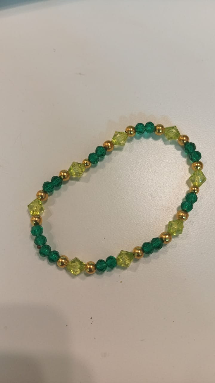 Pulseras de jade , turmalina y cristales verdes