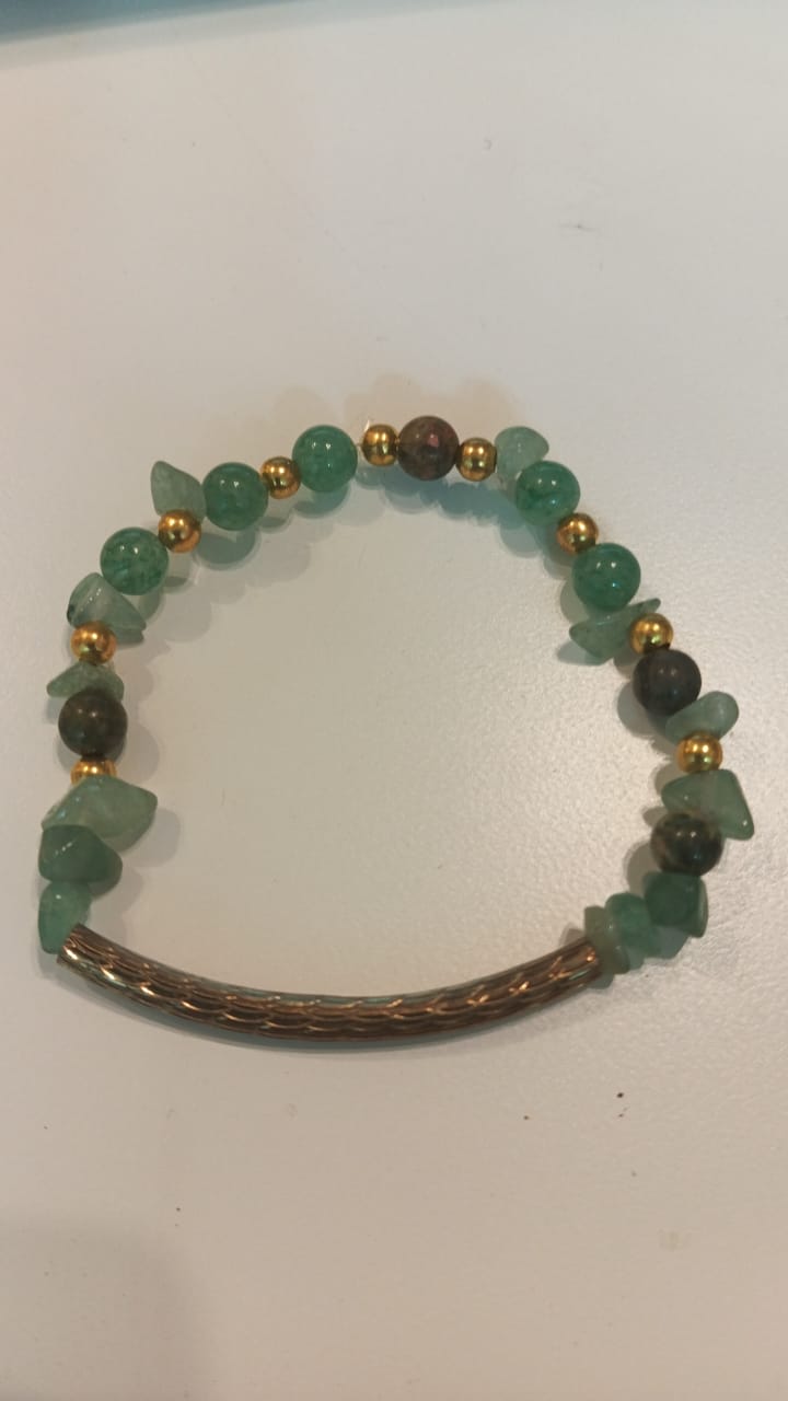 Pulseras de jade , turmalina y cristales verdes